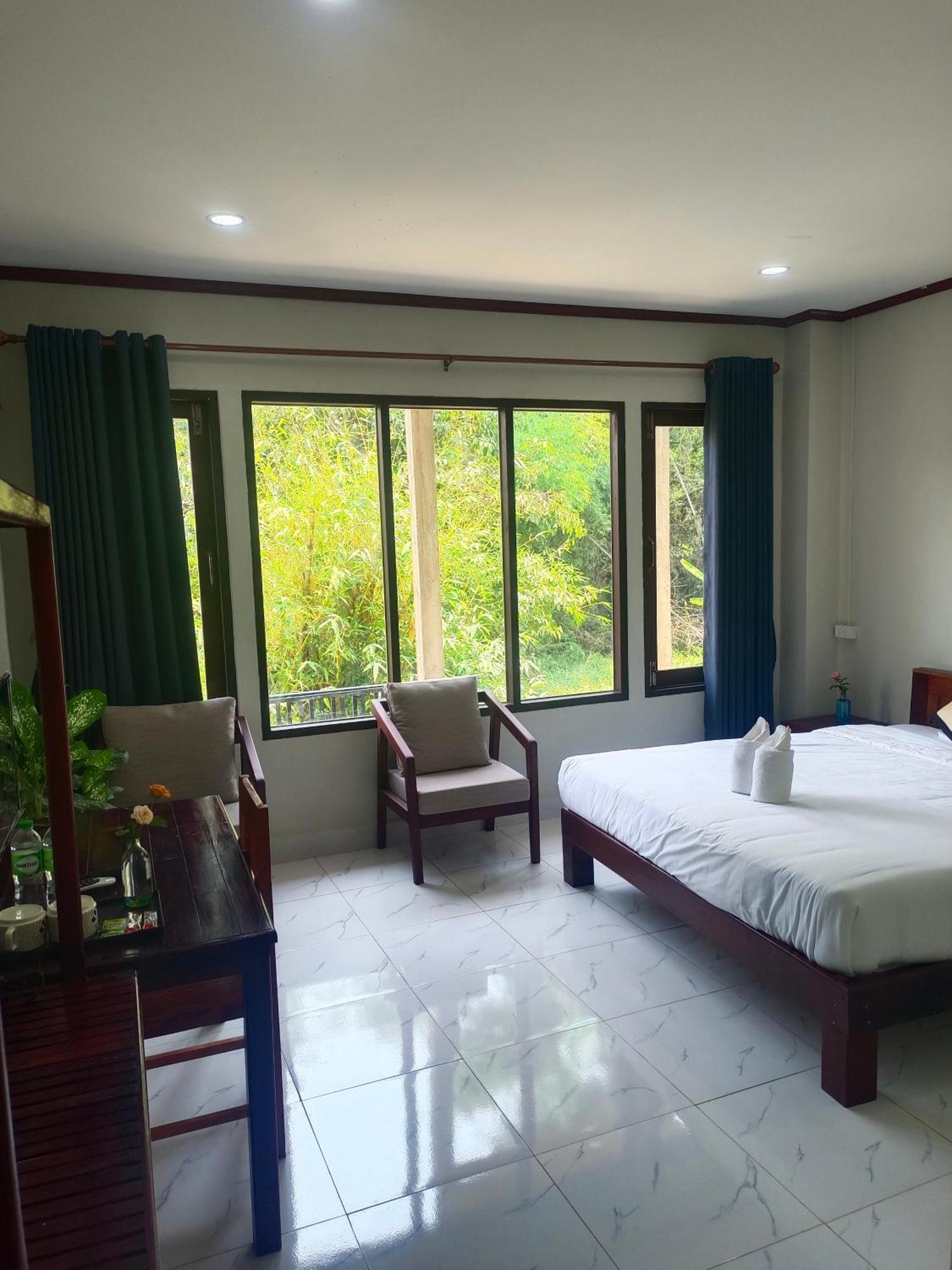 Dok Champa Resort Vang Vieng Exterior foto